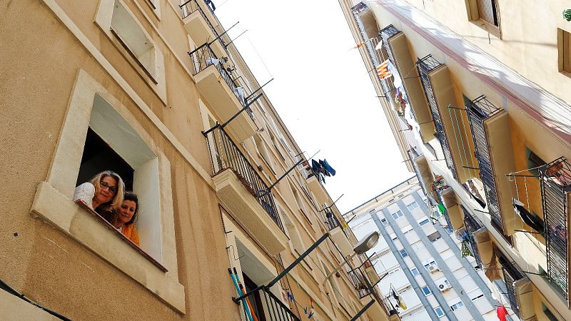 Los pisos turísticos se reconvierten para celebrar fiestas clandestinas - Telediario 1 | Ver