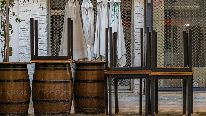 Telediario 1 - Las empresas tramitan nuevos ERTE ante los rebrotes