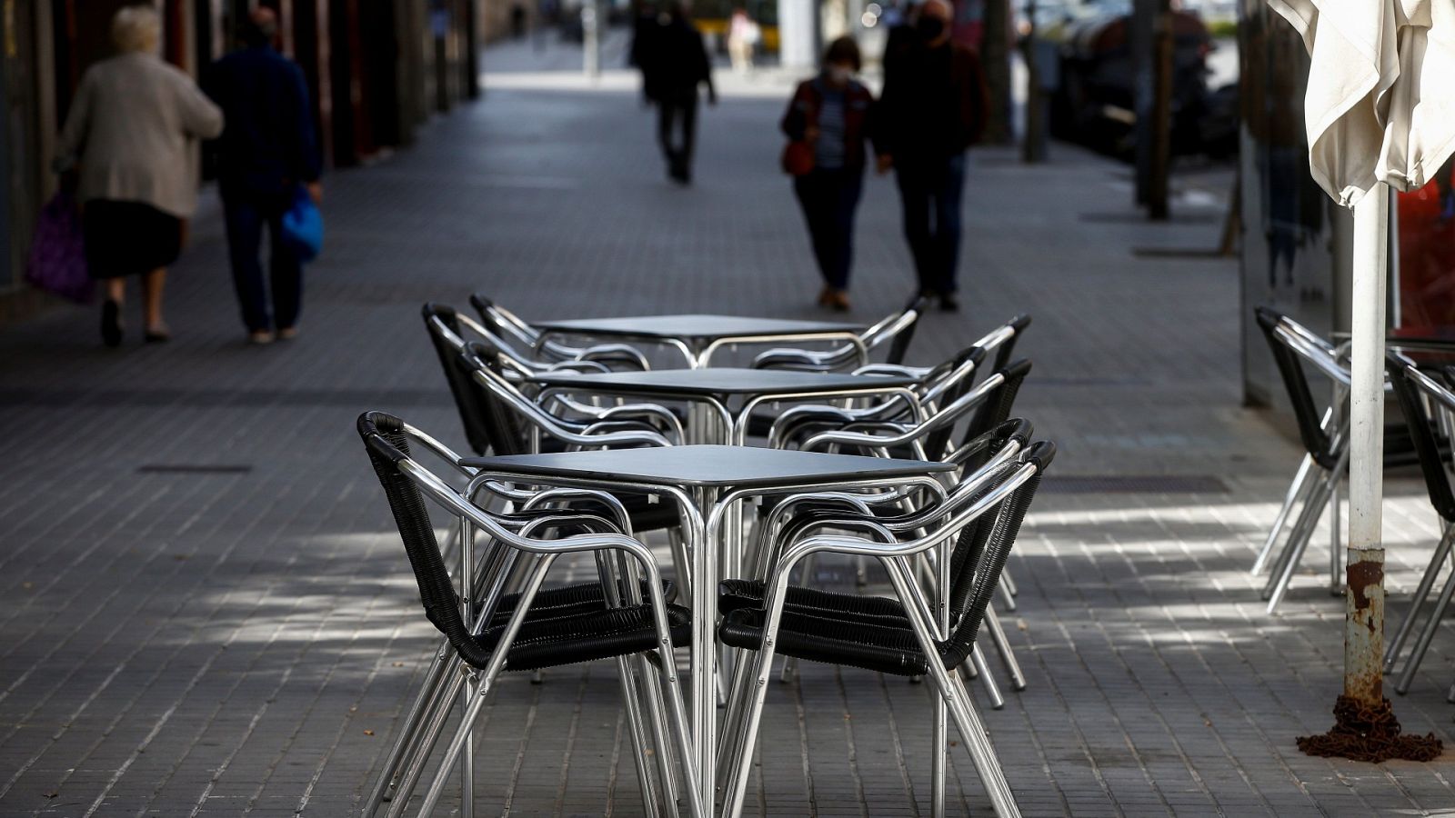 Simón, partidario del cierre de bares si se cierran universidades