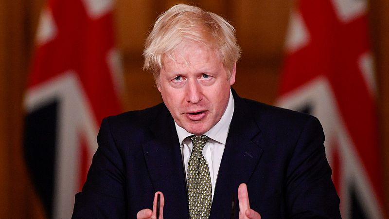 Johnson apunta a un Brexit duro ante la falta de avance con Bruselas