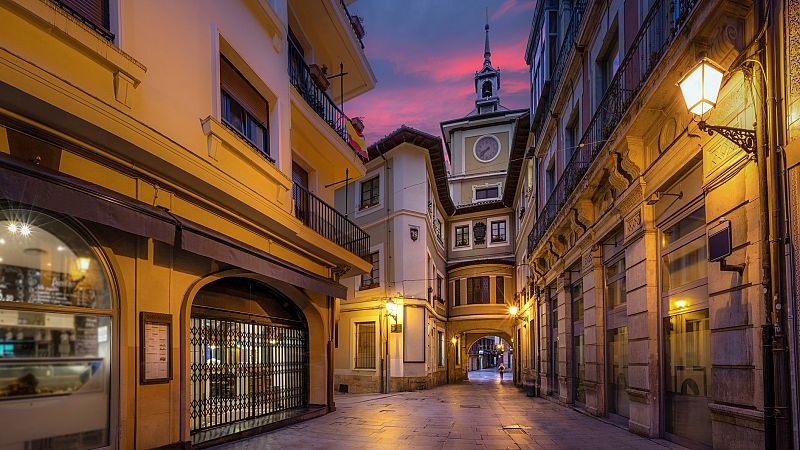 El silencio de Oviedo en su día más festivo