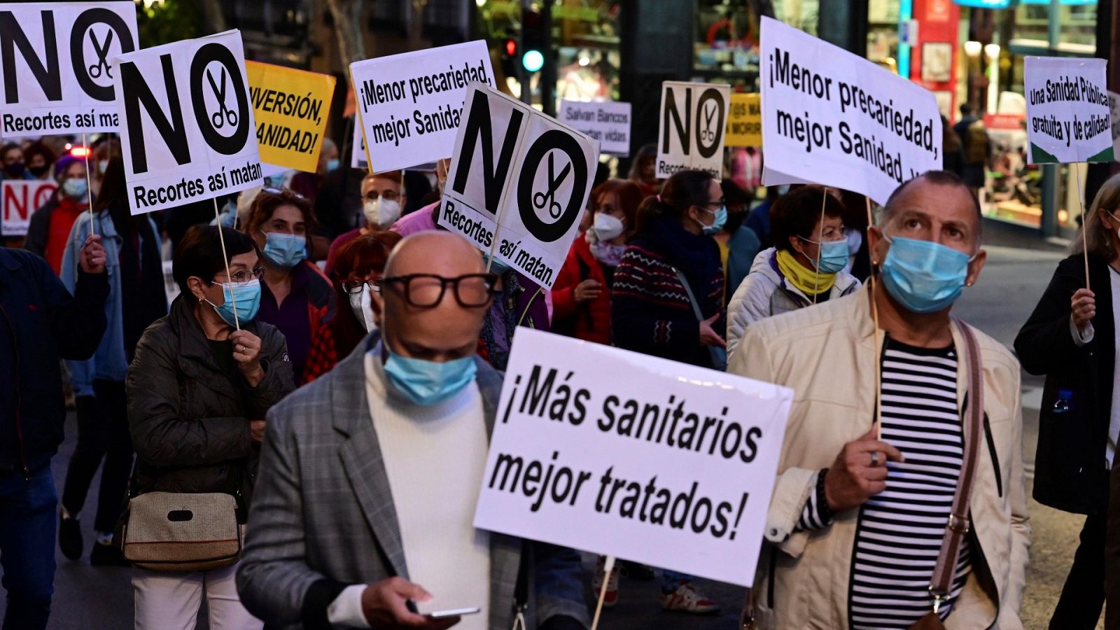 Manifestaciones en varias ciudades españolas en defensa de la sanidad pública