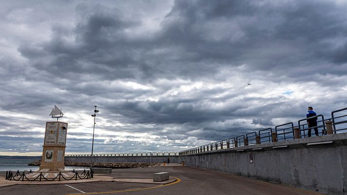 Levante fuerte en el Estrecho y aumento de temperaturas generalizado en la península