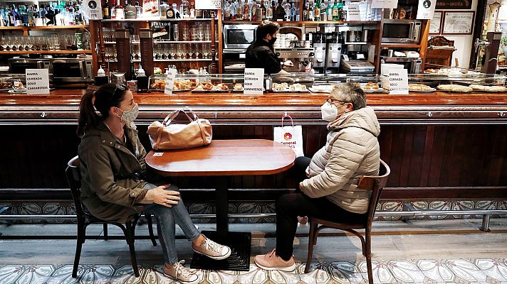 Telediario 1 - Balance COVID: Empeoran en la última semana las cifras de casos, muertes y hospitales