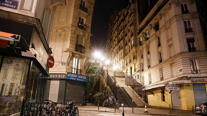 París, desierto en su primer sábado con el toque de queda