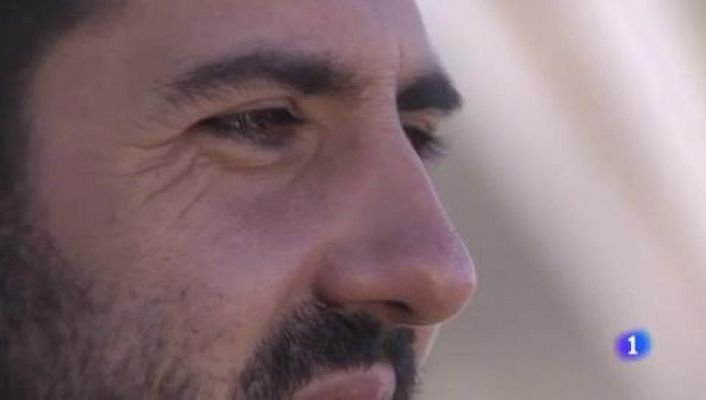 Telediario 1 - La pegatina, rumba "terapéutica"