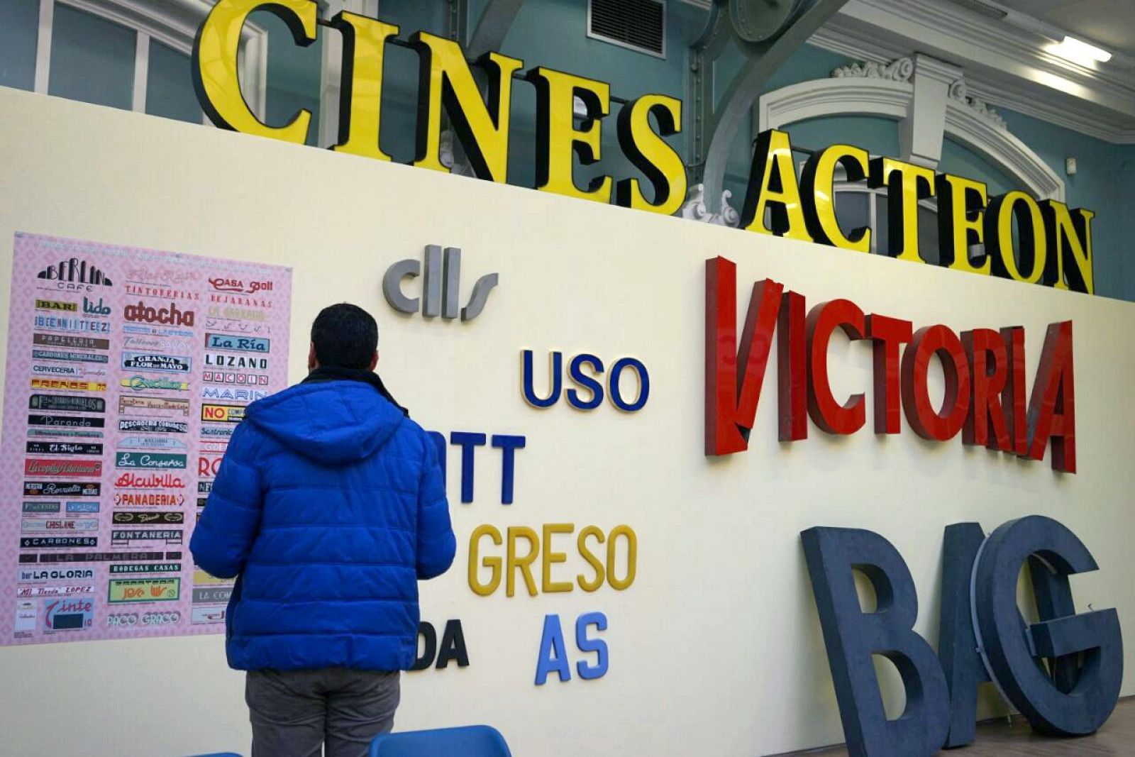 Reivindican el valor histórico de los letreros comerciales - Telediario 1 | Ver