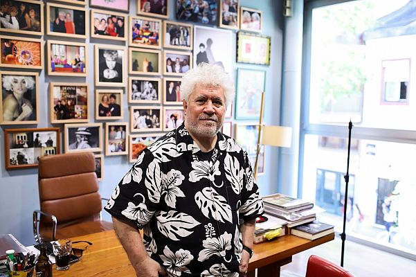 Telediario 1 - Almodóvar vuelve al cine con el corto 'La voz humana', su primera obra en inglés