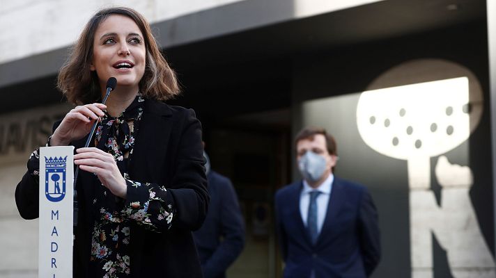 La hora de La 1 - Andrea Levy llama "socialista machista" a otra concejala en una crispada sesión en el Ayuntamiento de Madrid