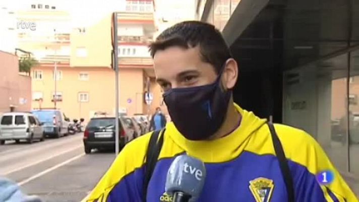 Noticias Andalucía - Aficionados cadistas opinan sobre cambio nombre Carranza