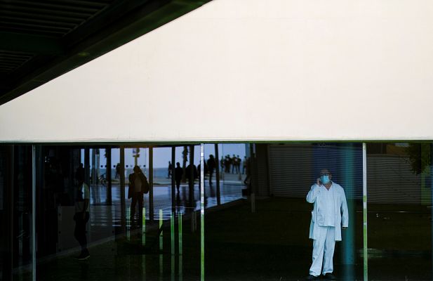 Telediario 1 - ¿Qué diferencia a España de otros países para que sea uno de los más afectados por la coronavirus?