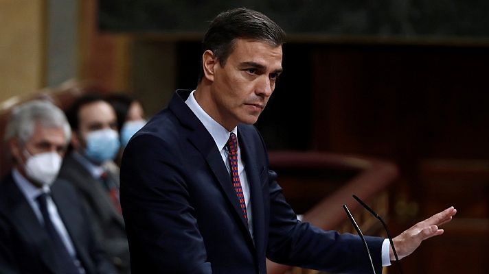 Sánchez anuncia a Casado que "detiene el reloj" de la reforma del CGPJ para pactar su renovación con el PP