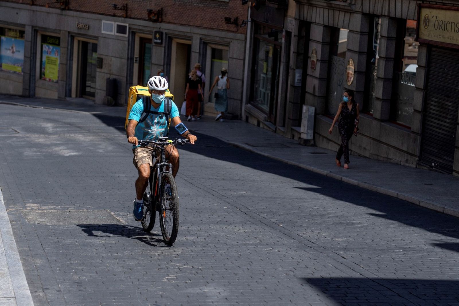 Crecen las alternativas éticas a las plataformas de reparto a domicilio | Ver