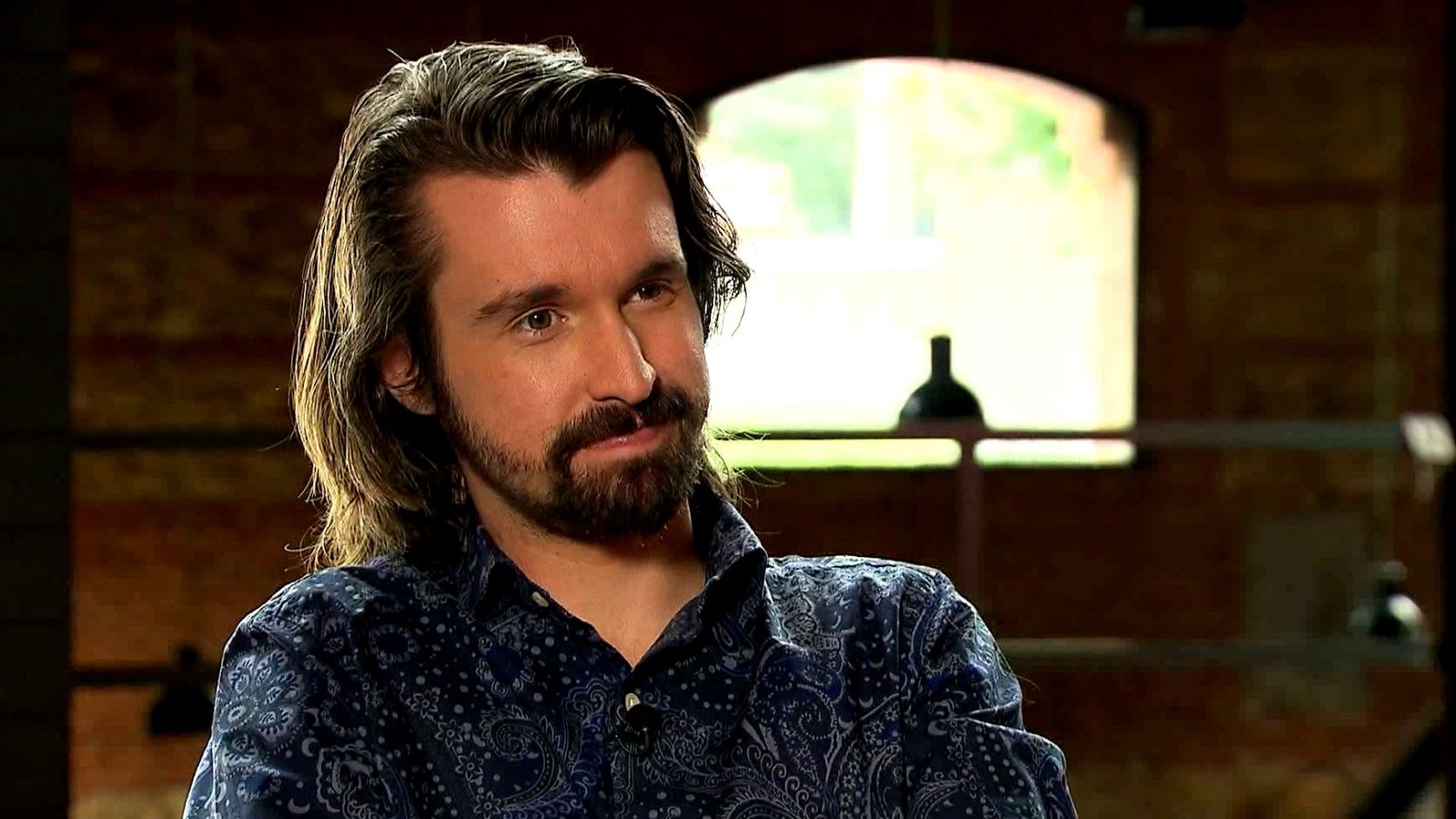 Entrevista completa con el actor Santi Alverú