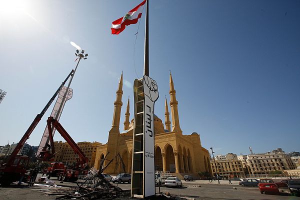 Hariri retoma el mando de un Líbano en ruinas un año después de su dimisión