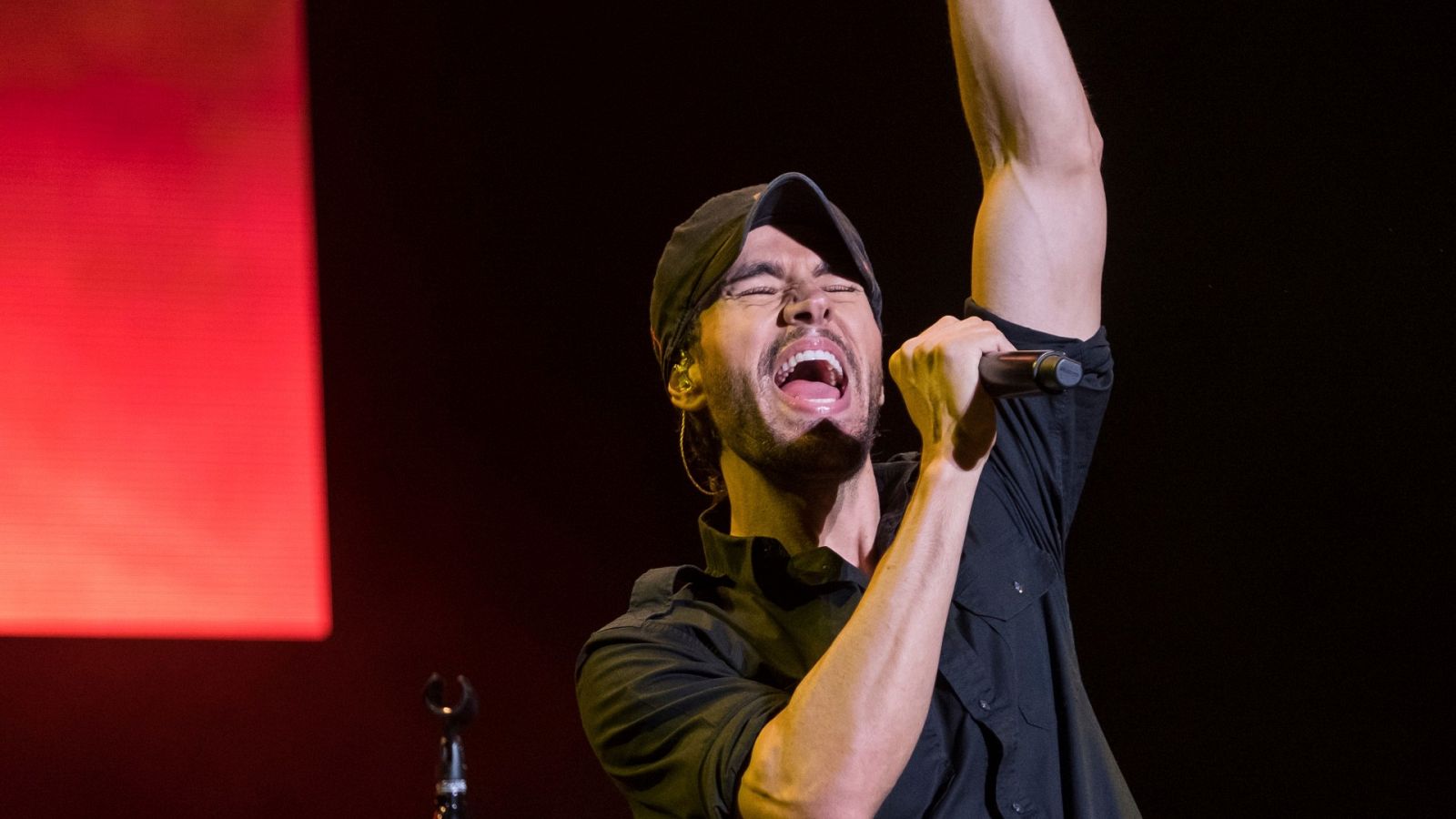 Corazón - Enrique Iglesias, artista latino más grande de la historia