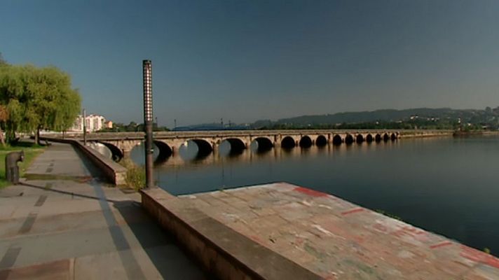 España, entre el cielo y la tierra - Pazos, señores, reyes y brujas
