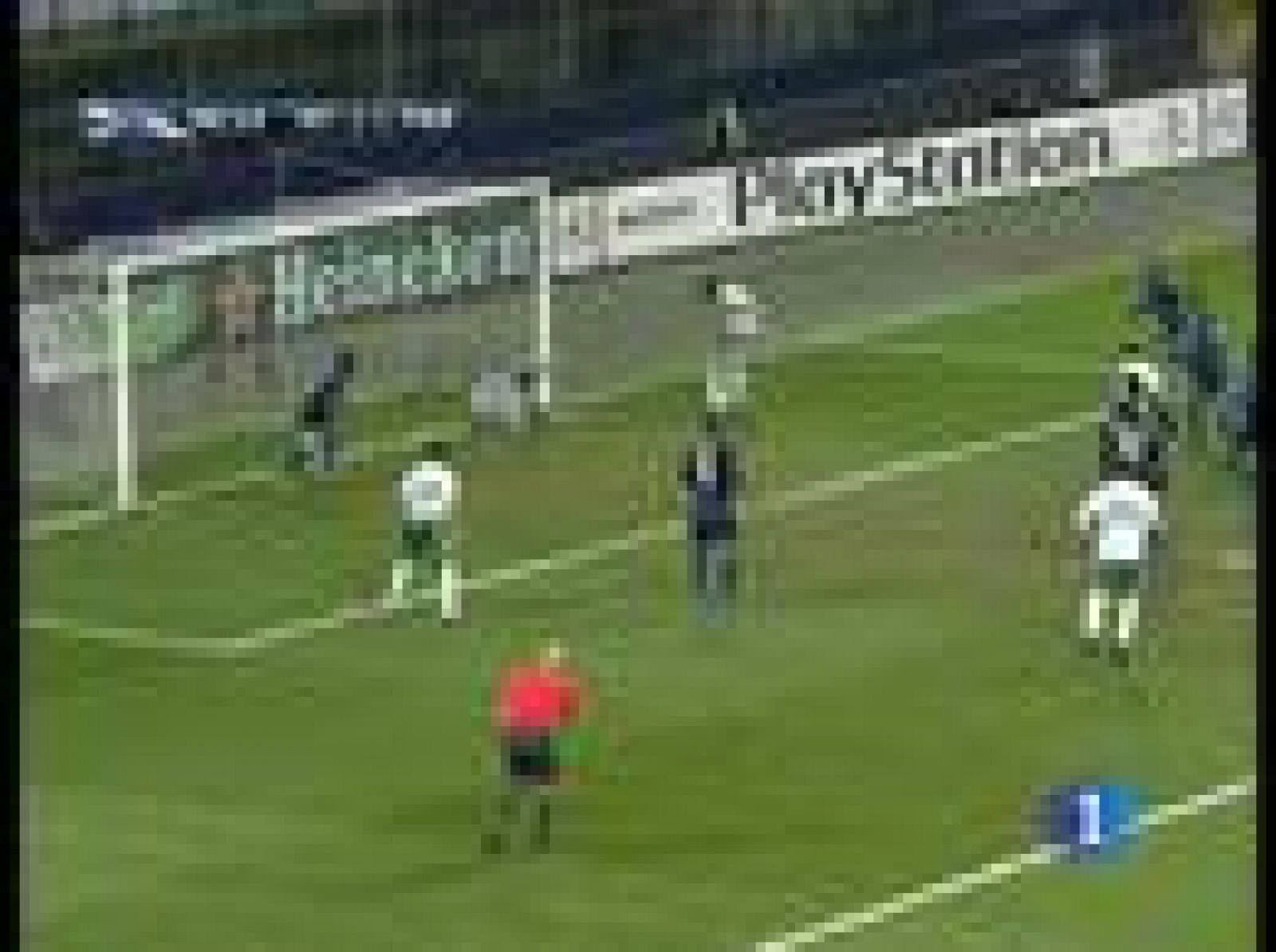 El Atl��tico de Madrid se juega este miércoles su presencia en la Champions. Los rojiblancos se enfrentan en Grecia al Panathinaikos, con el Kun Agüero y Forlán a la cabeza.