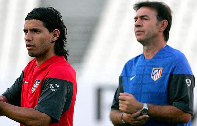 El Atlético de Madrid se juega este miércoles su presencia en la Champions. Los rojiblancos se enfrentan en Grecia al Panathinaikos, con el Kun Agüero y Forlán a la cabeza. 