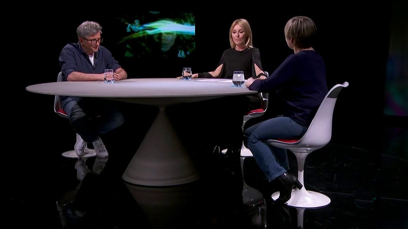 Versión española - Las Furias (coloquio) - ver ahora