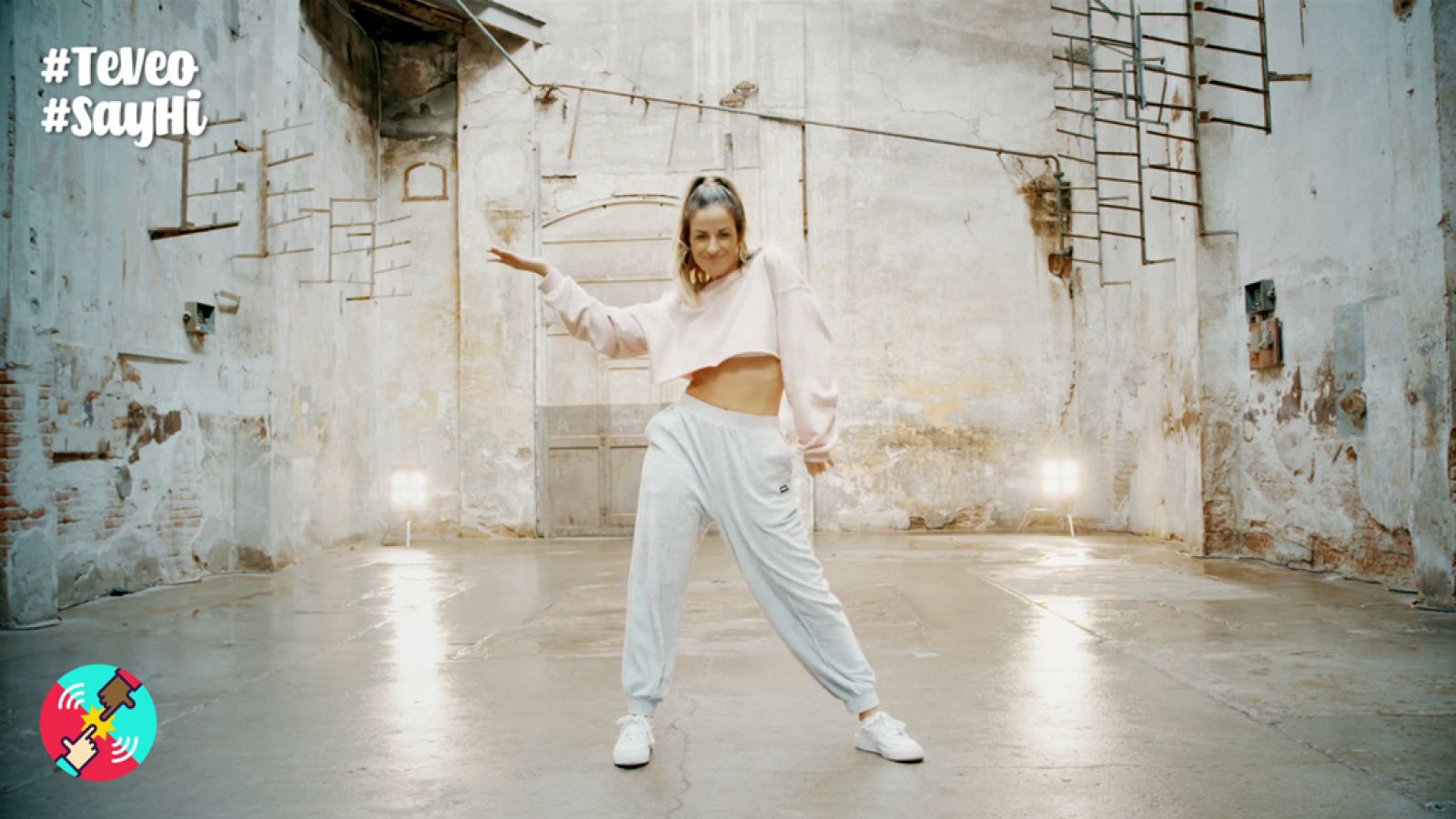 ¡Ya sabes los pasos! Ahora a ensayar con Vicky y la canción completa 'Te veo' de Hugo - #TeVeo | Ver