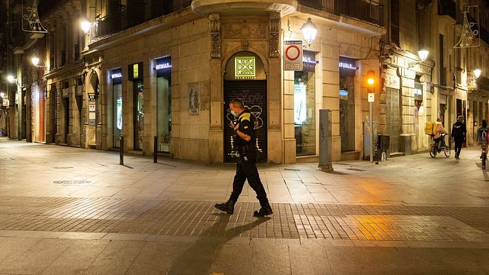 Telediario 1 - Las comunidades sopesan aplicar más restricciones tras el nuevo estado de alarma