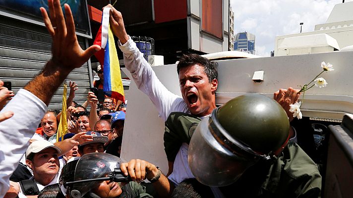 Así salió Leopoldo López de Venezuela