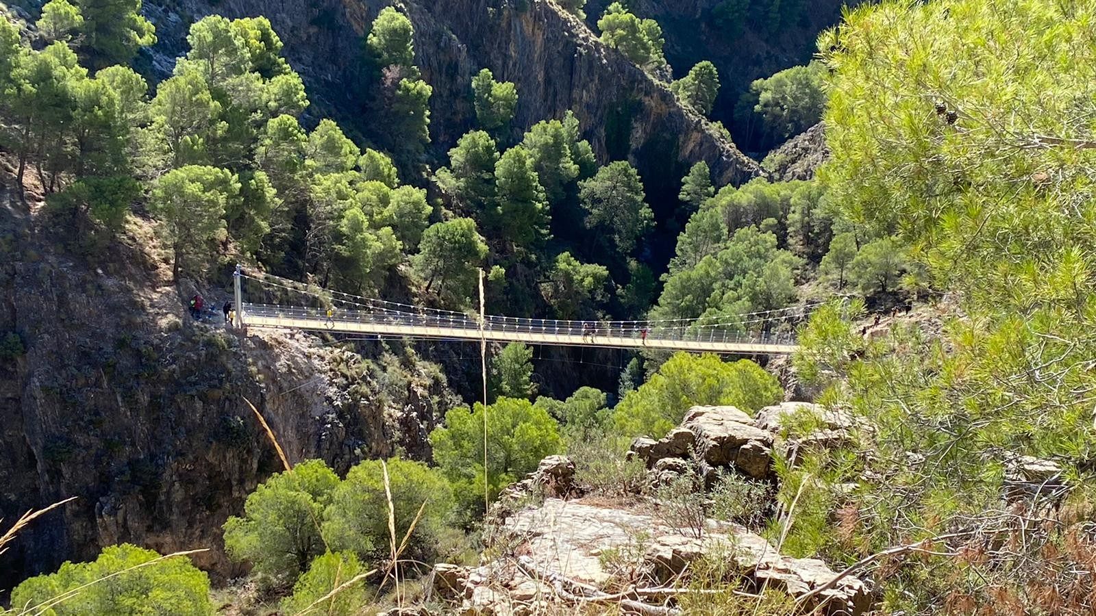El Caminito del Rey de la Axarquia - España Directo | Ver