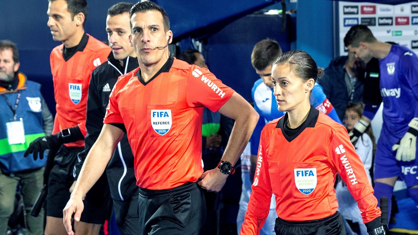 Fútbol | Guadalupe Porras, árbitro asistente en Europa League - Fútbol | Ver