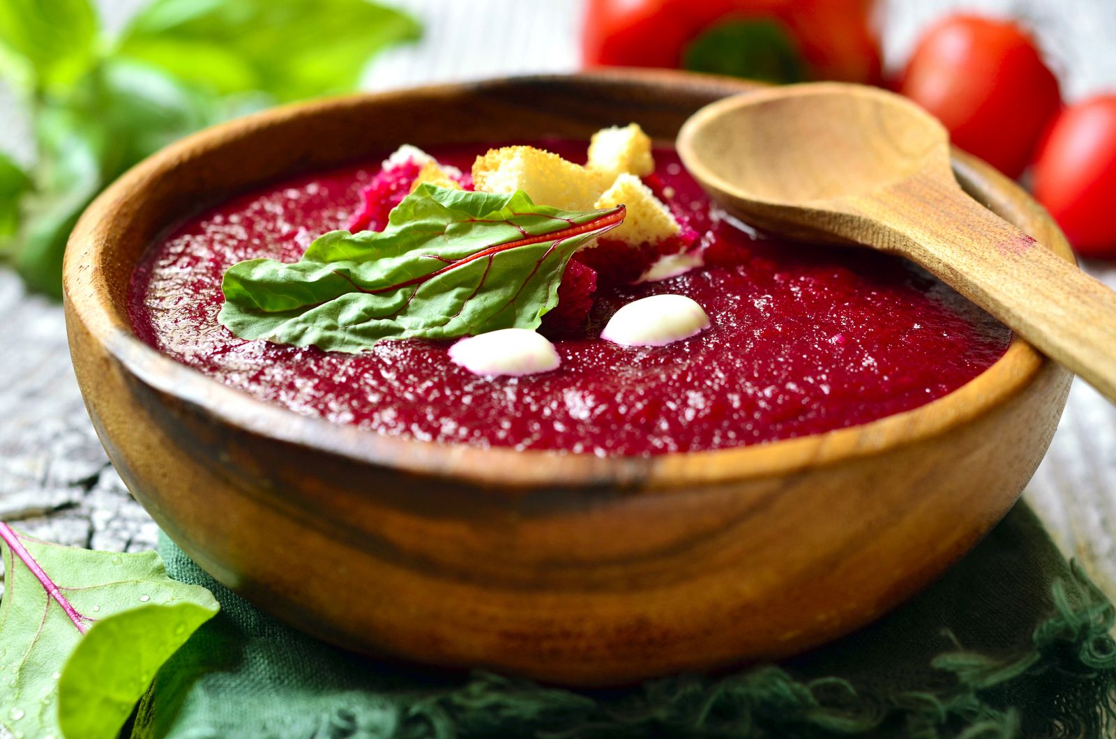 El gazpacho 'healthy' de remolacha de Paloma San Basilio | Ver