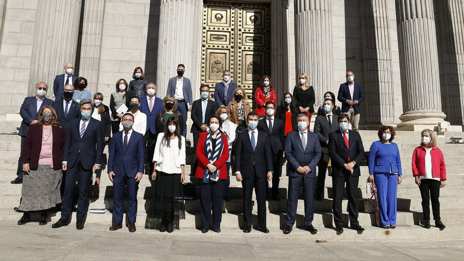 El Pacto de Toledo aprueba las recomendaciones para reformar las pensiones con el voto en contra de Vox