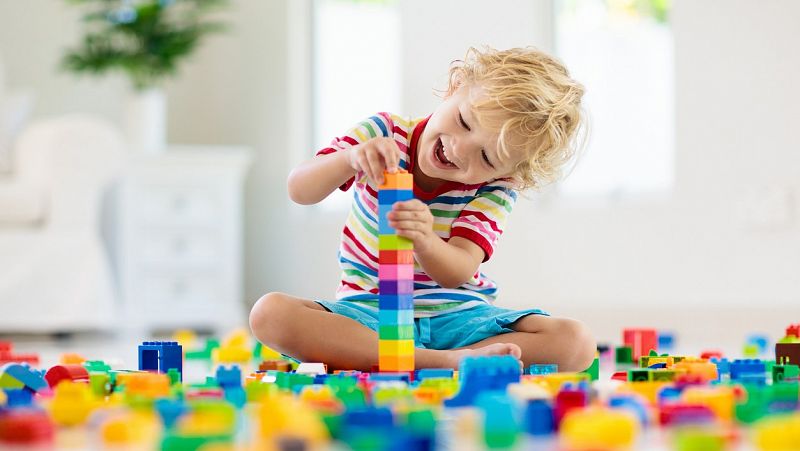 Ingenieros y mamás: la publicidad de los juguetes sigue perpetuando estereotipos
