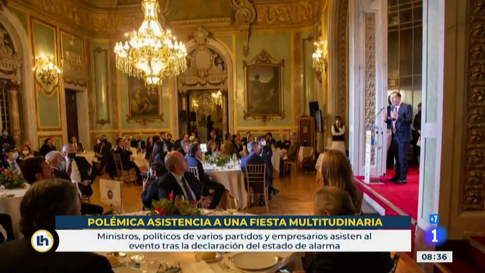 Políticos españoles en un evento en Madrid, ¿es esencial?