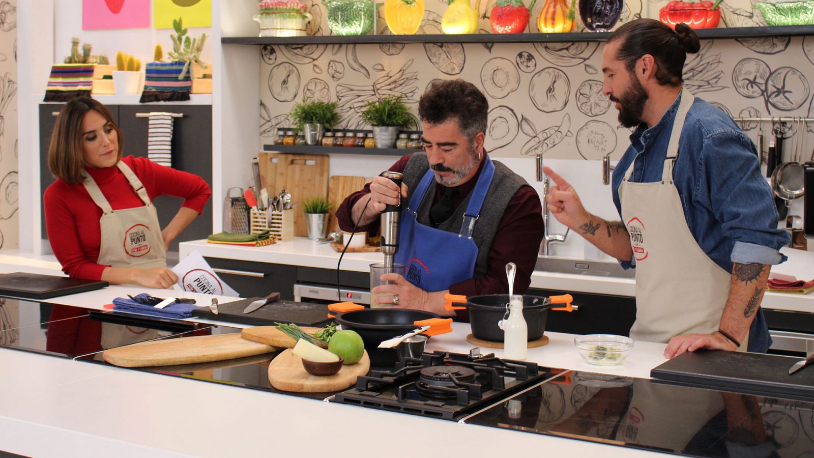 Cocina al punto con Peña y Tamara - Carrilleras de cerdo ibérico con cerveza negra - RTVE.es