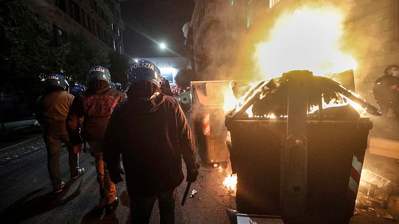 Disturbios en Roma en las protestas por las nuevas restricciones y cierres al ocio