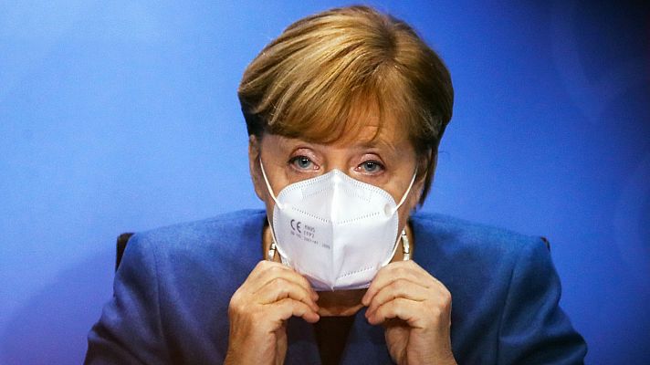 Telediario 1 - Alemania cierre bares, cines y teatros durante un mes