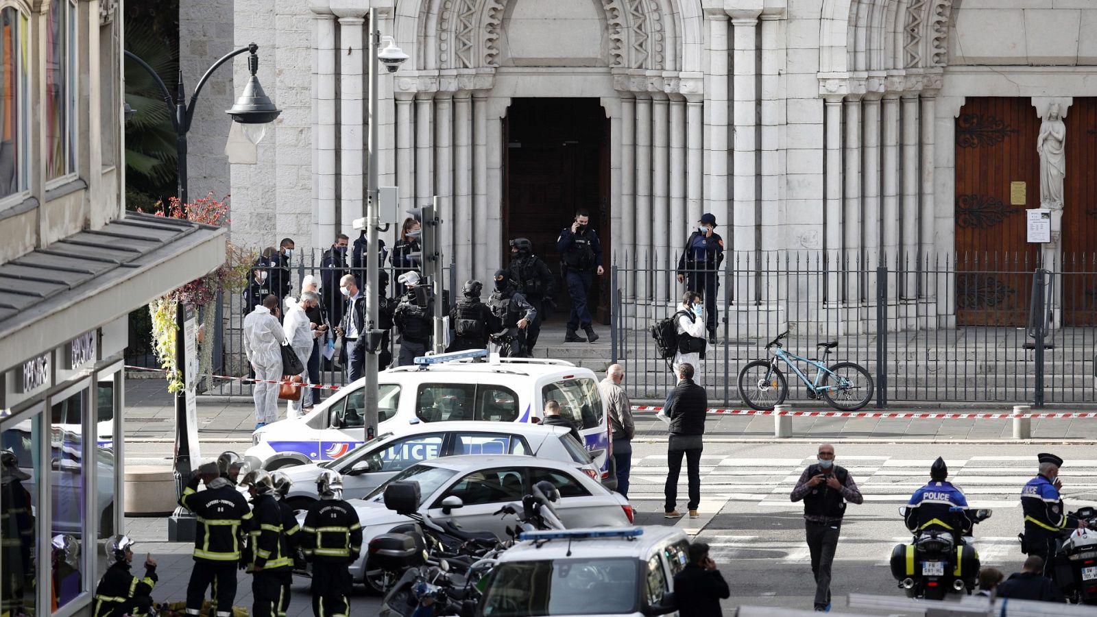 Al menos tres muertos en un atentado con en una iglesia en Niza