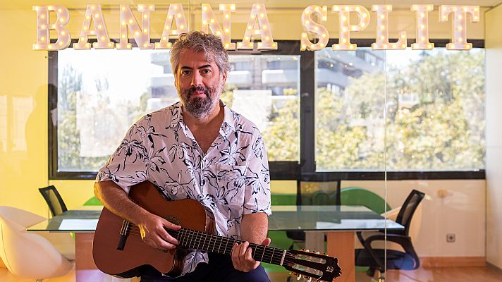 Banana Split - Sr. Chinarro interpreta 'Sábanas santas'