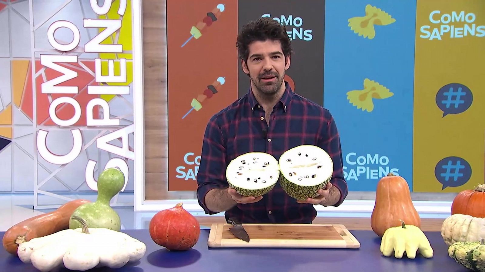 Como Sapiens - Programa 21:  Huesos de santo, panellets y calabazas - ver ahora