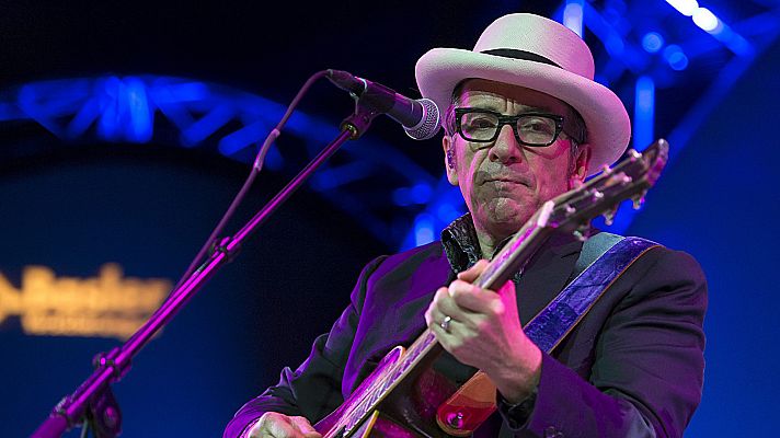 Elvis Costello estrena nuevo disco, 'Hey Clockface'