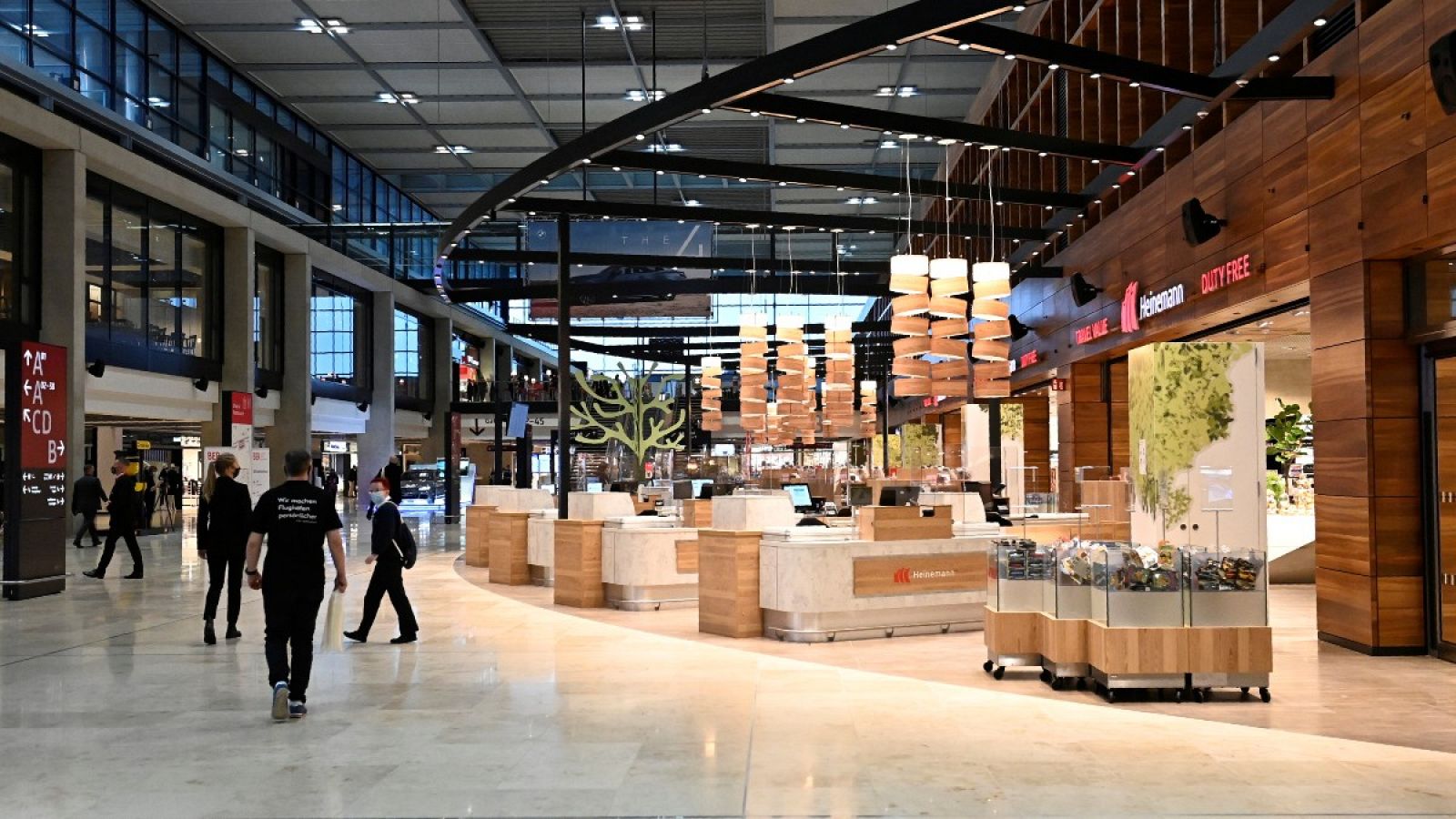 El nuevo aeropuerto Willy Brandt de Berlín entra en servicio con ocho años de restraso