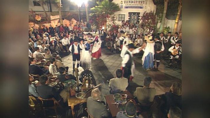 Tenderete - Tenderete - 01/11/2020 con Taller de folclore de Lanzarote, El Pinar de El Hierro, A.F. La Oliva, Cuasquías y Tierra trágame.