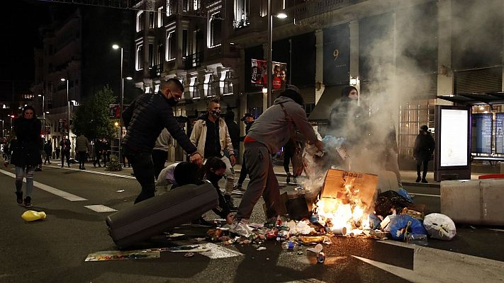 Segunda noche de disturbios en varias ciudades españolas contra el toque de queda por la COVID-19