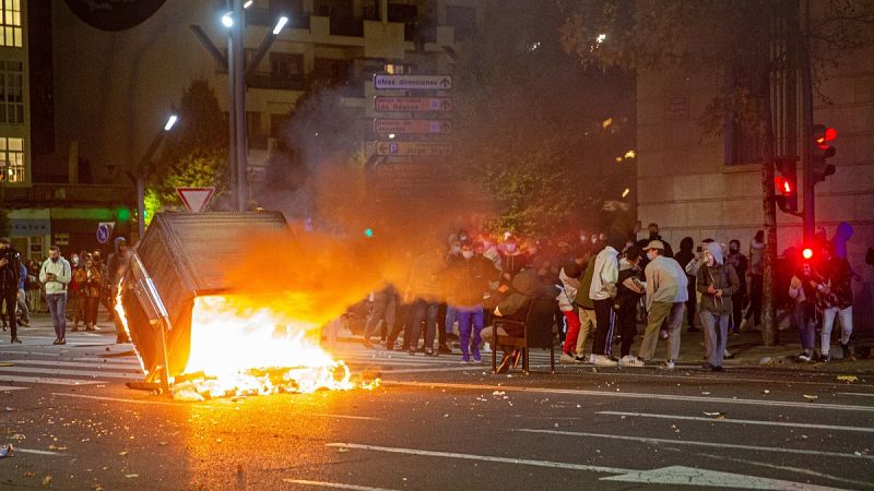 La Policía investiga los violentos altercados en varias ciudades españolas contra las restricciones por la COVID