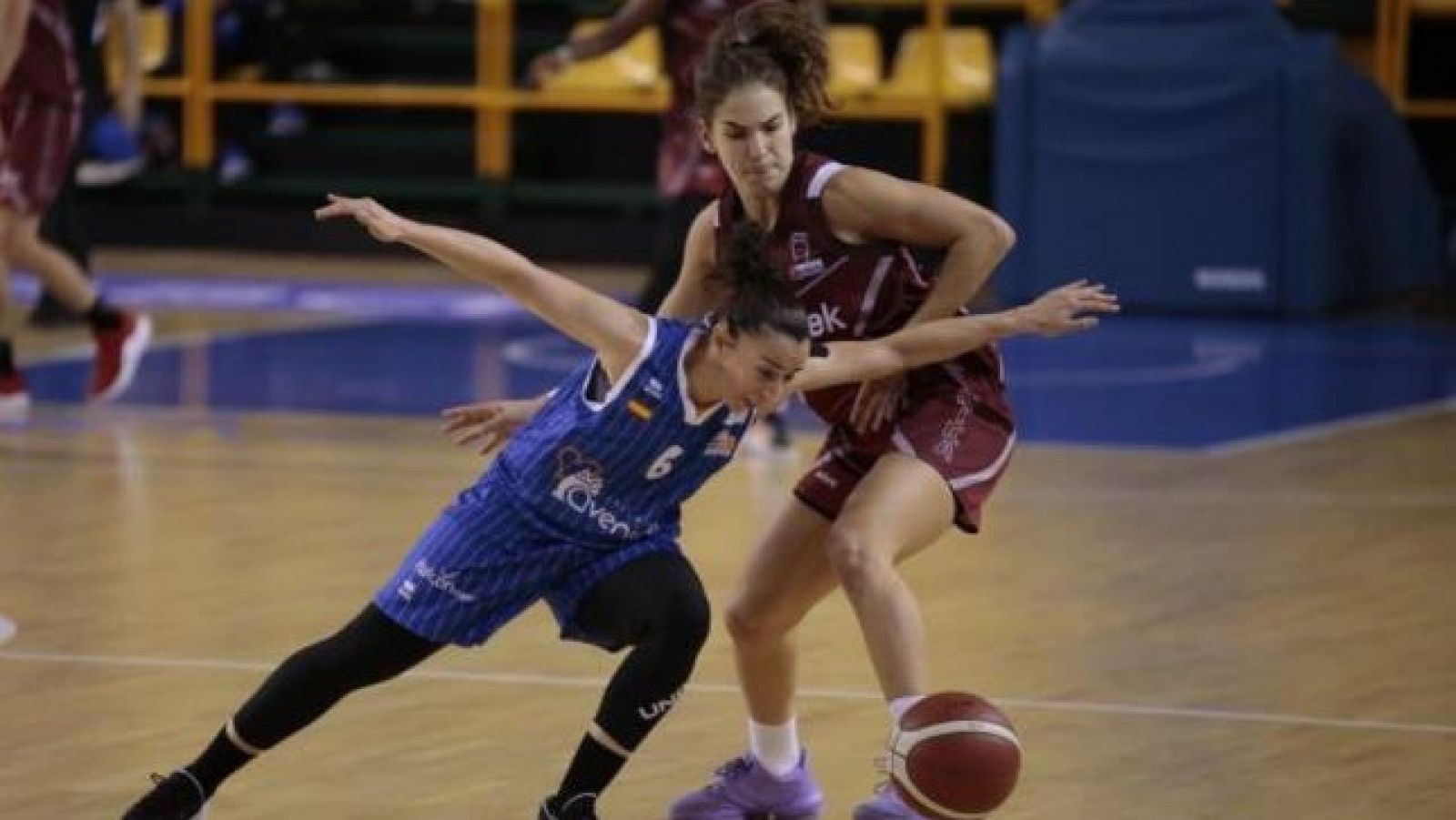 Resumen jornada 9 Liga Femenina Endesa: Perfumerías Avenida y Valencia siguen colíderes