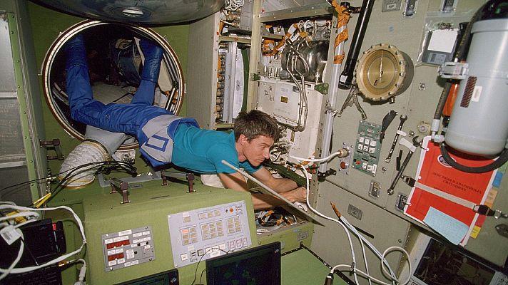 Telediario 1 - La Estación Espacial Internacional cumple 20 años