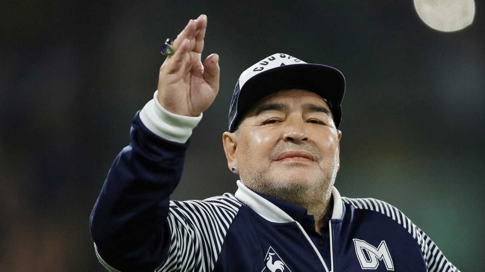 Maradona, hospitalizado tras un "bajón anímico"