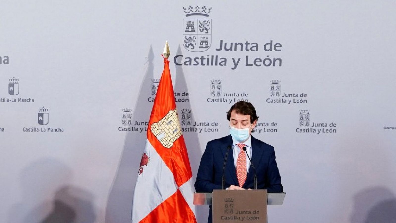 Castilla y León pide al Gobierno que asuma su responsabilidad en el coronavirus