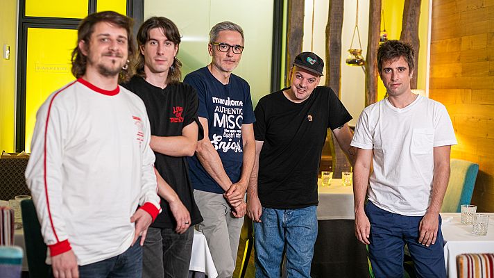 Banana Split - El detector galaico con Novedades Carminha