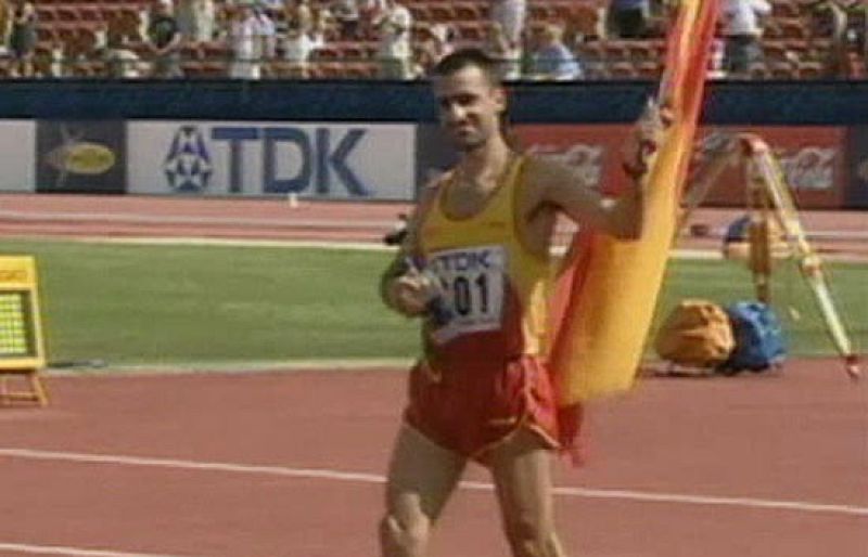 Jesús Ángel García Bragado conseguía la medalla de plata en los Mundiales de Edmonton, en 2001, en la prueba de 50 km. marcha.